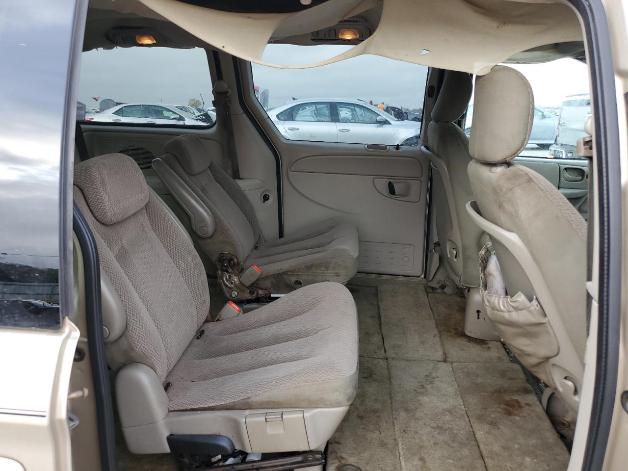 2007 Dodge Caravan - Image 11