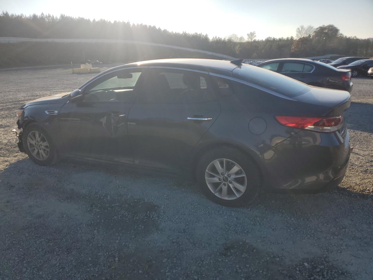 VIN KNAGT4L33J5219684 2018 KIA OPTIMA no.2