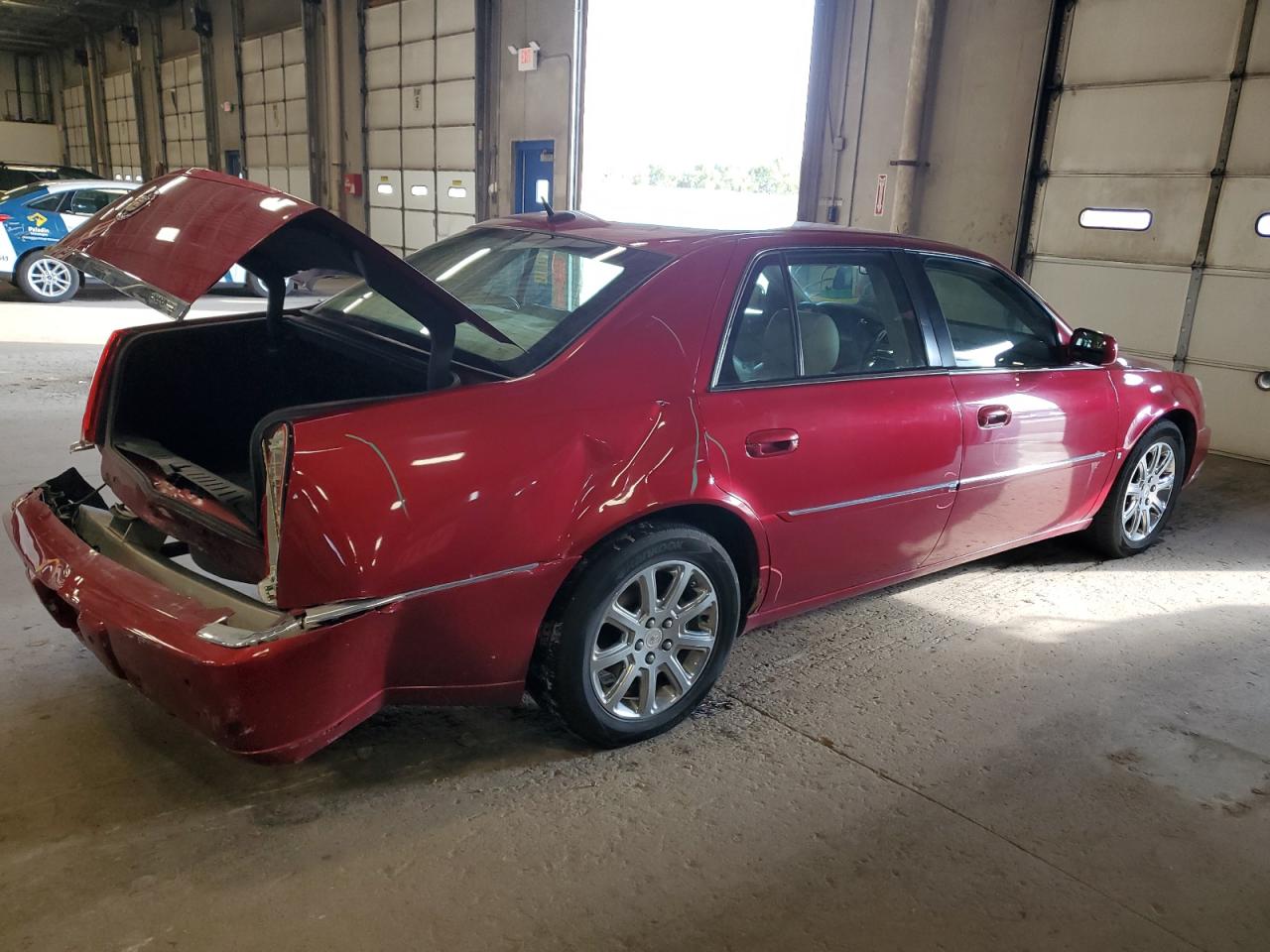 2008 Cadillac DTS - Image 3