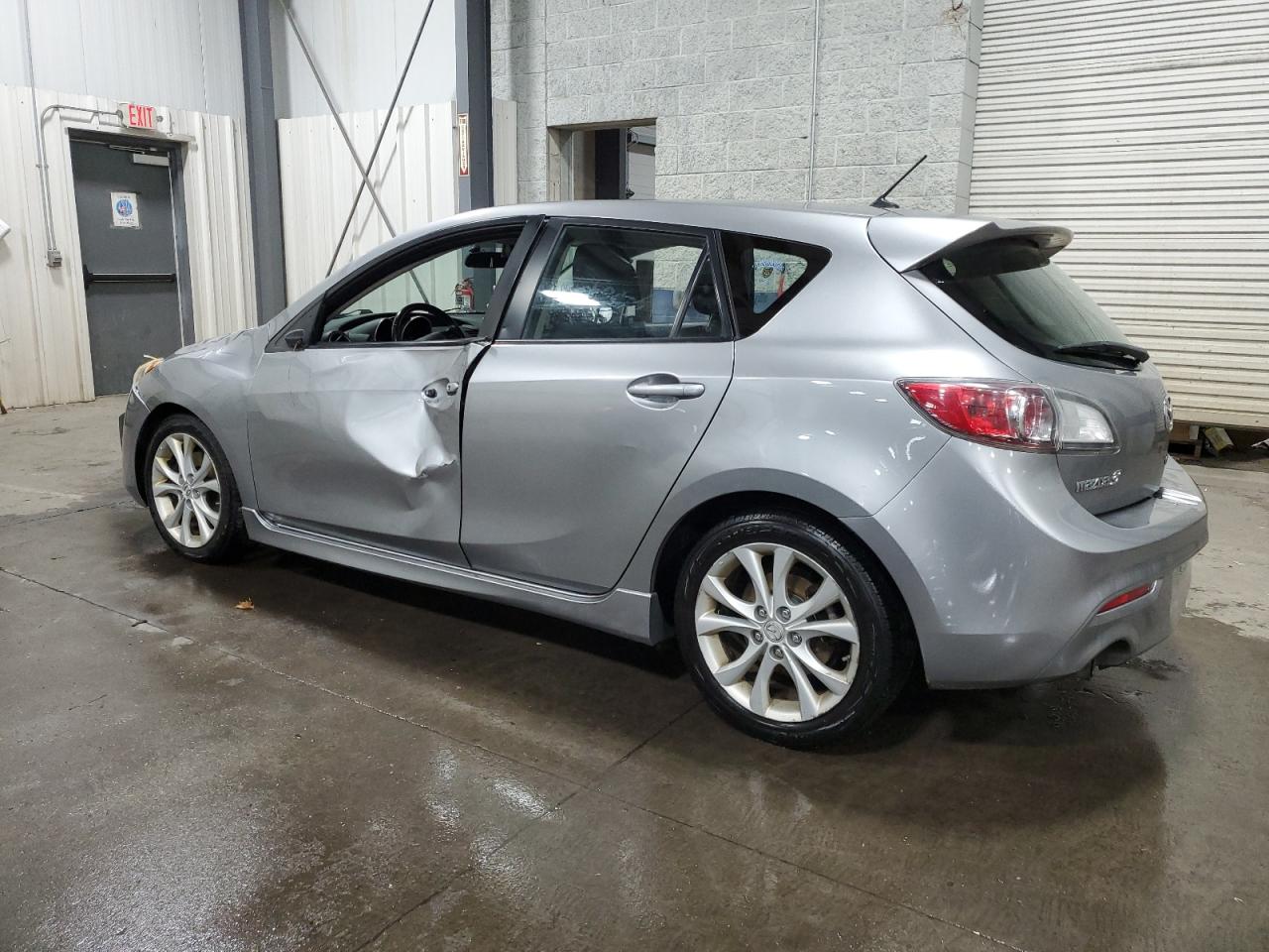 2010 Mazda 3 - Image 2