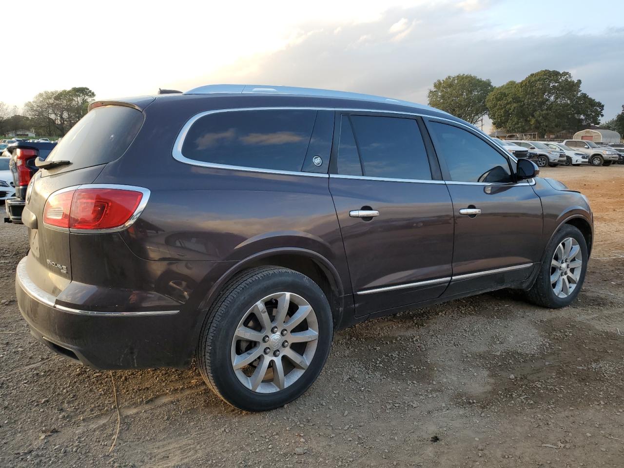 VIN 5GAKVCKD9GJ285590 2016 BUICK ENCLAVE no.3