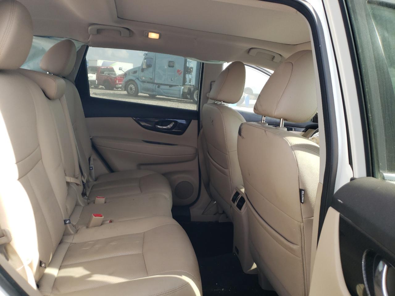 2020 Nissan Rogue - Image 11