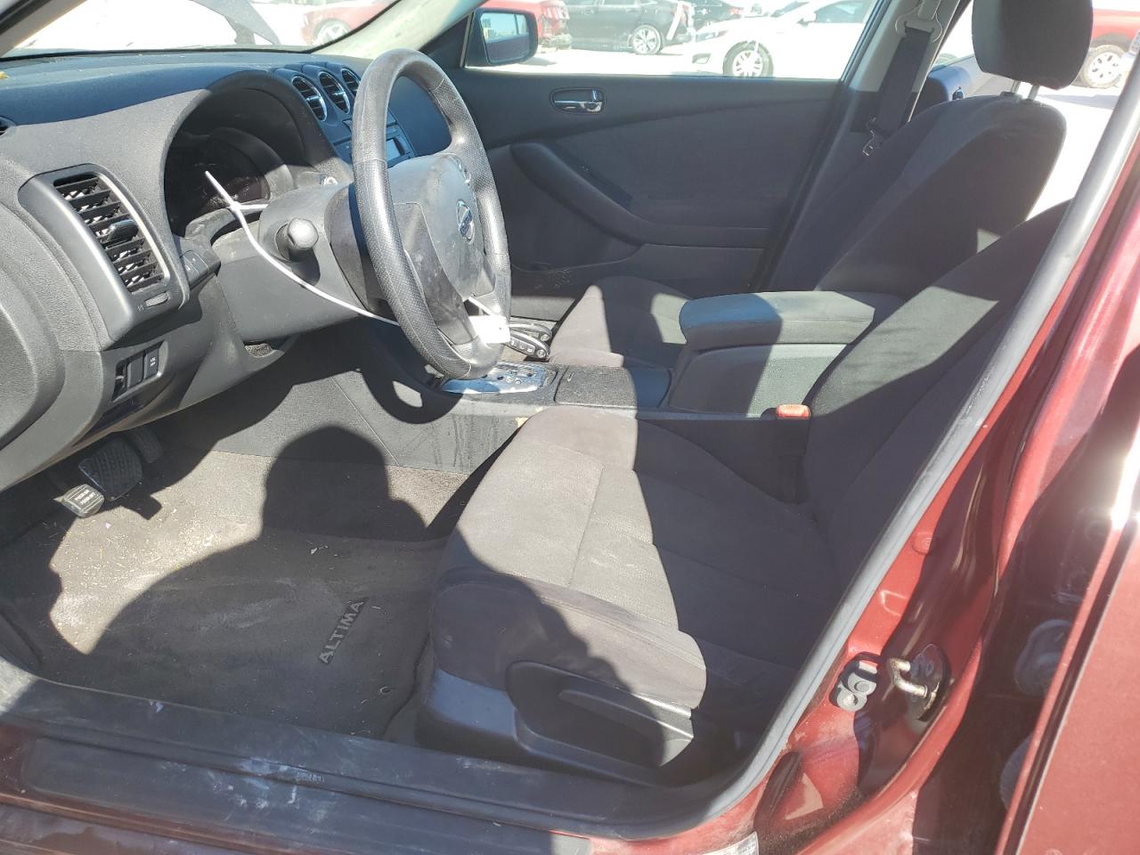 2010 Nissan Altima - Image 7