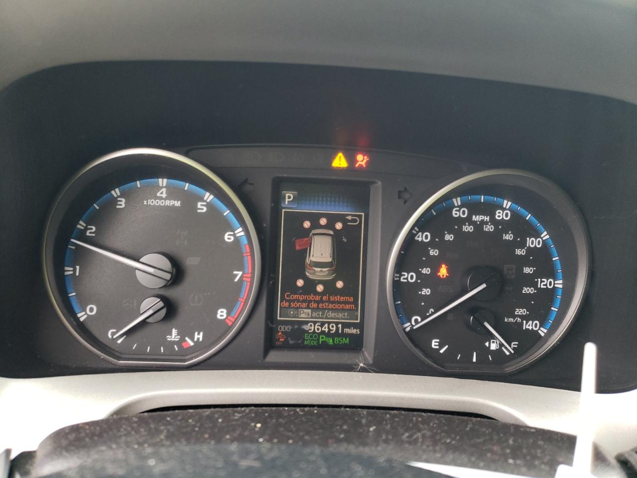 2018 Toyota RAV 4 - Image 9