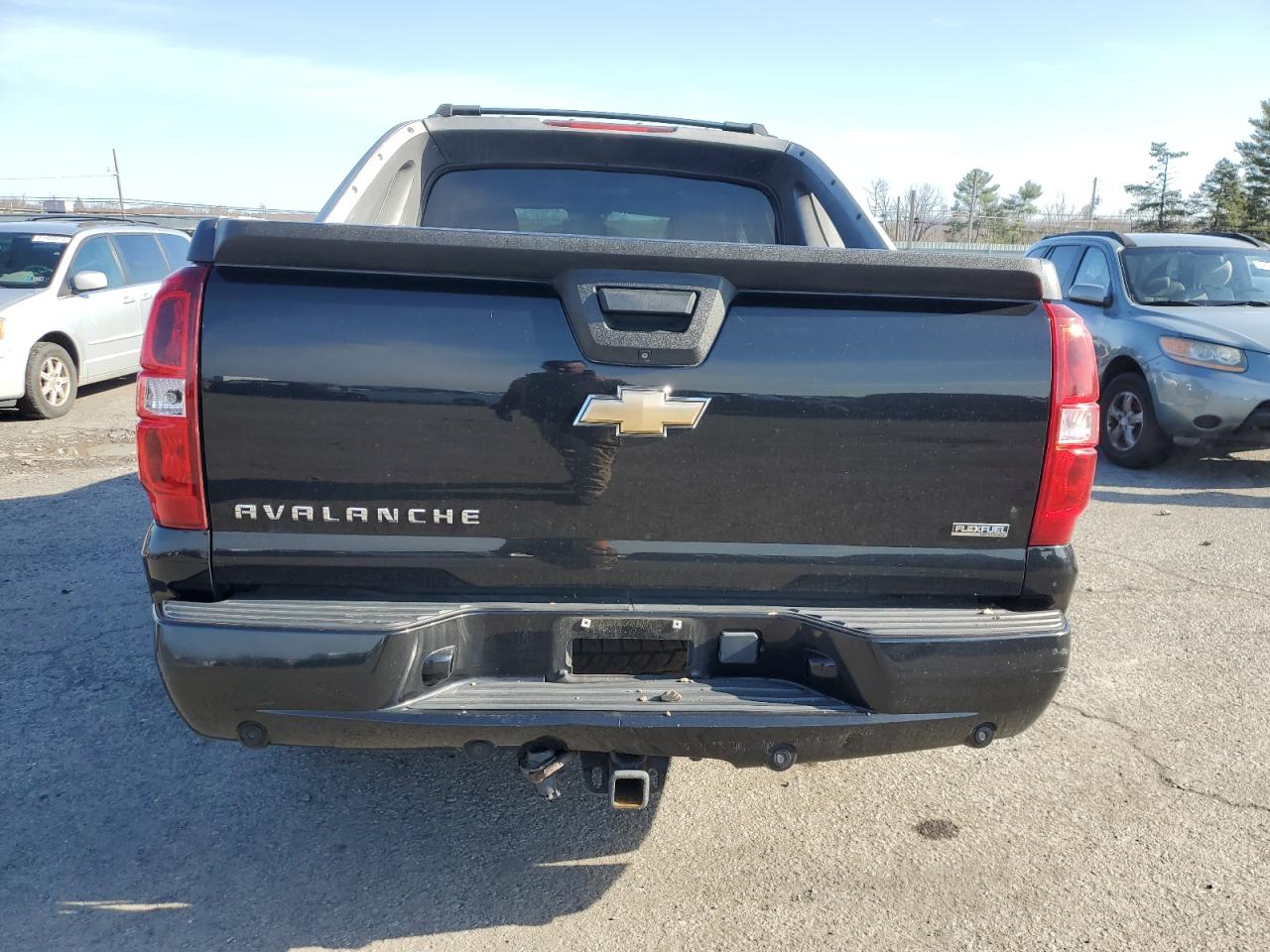 2009 Chevrolet Avalanche - Image 6