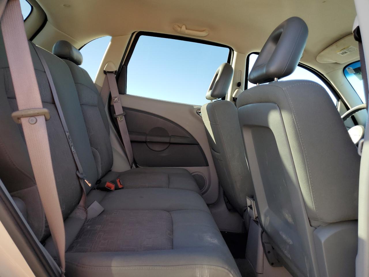 2007 Chrysler PT Cruiser - Image 10