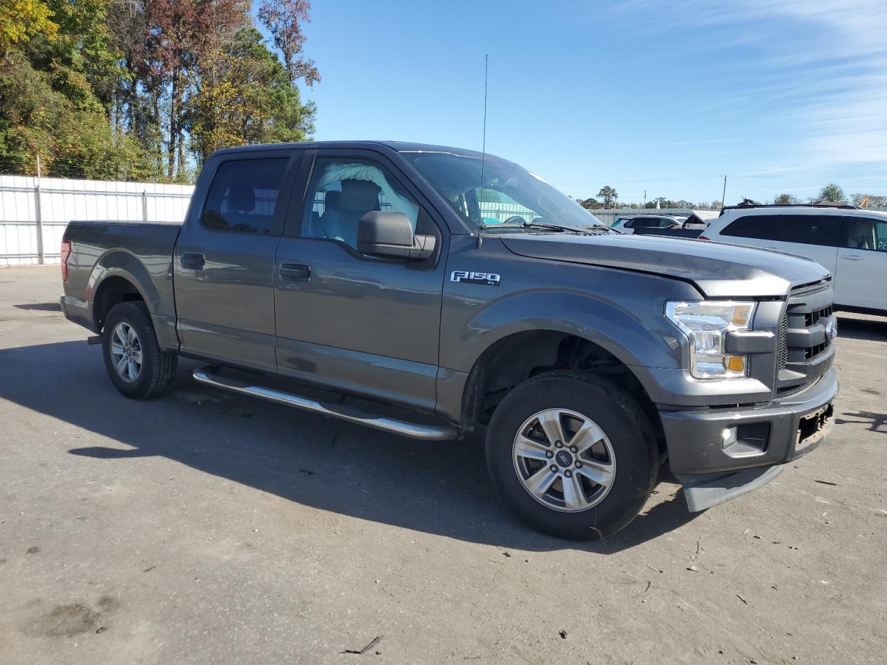 2017 Ford F-150 - Image 4