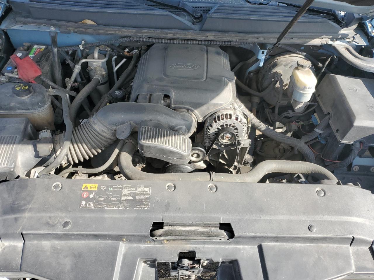 2011 Chevrolet Tahoe - Image 13