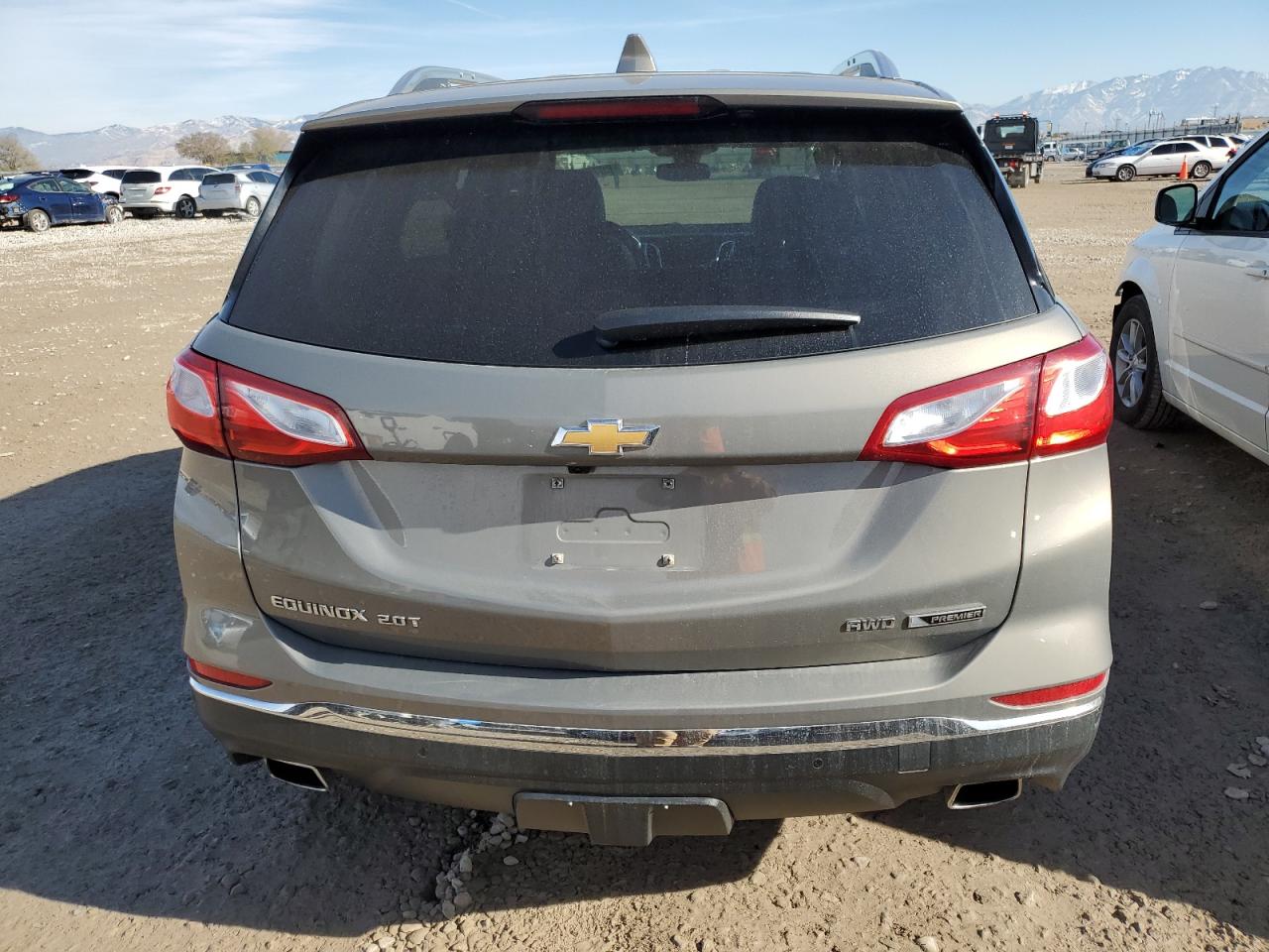 2018 Chevrolet Equinox Premier VIN: 3GNAXWEX5JS607375 Lot: 80761224