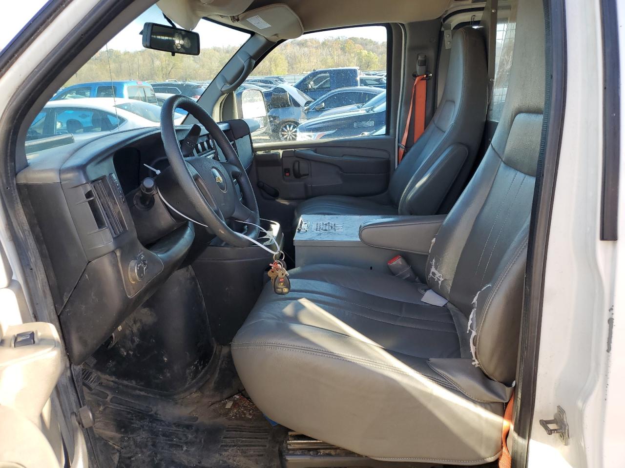 2013 Chevrolet Express - Image 7