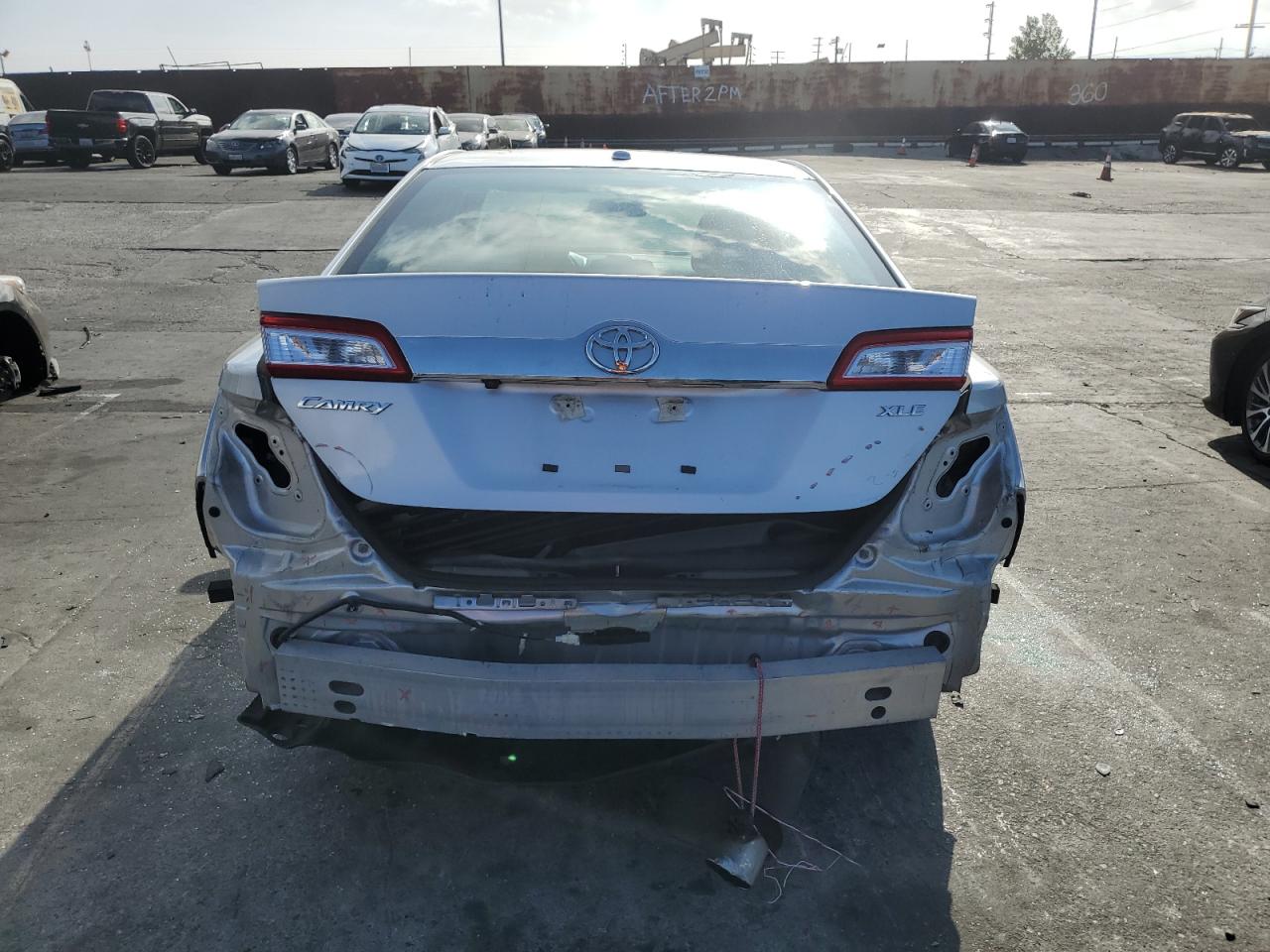 2014 Toyota Camry - Image 6