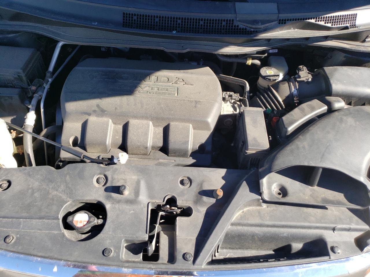 2011 Honda Odyssey - Image 12