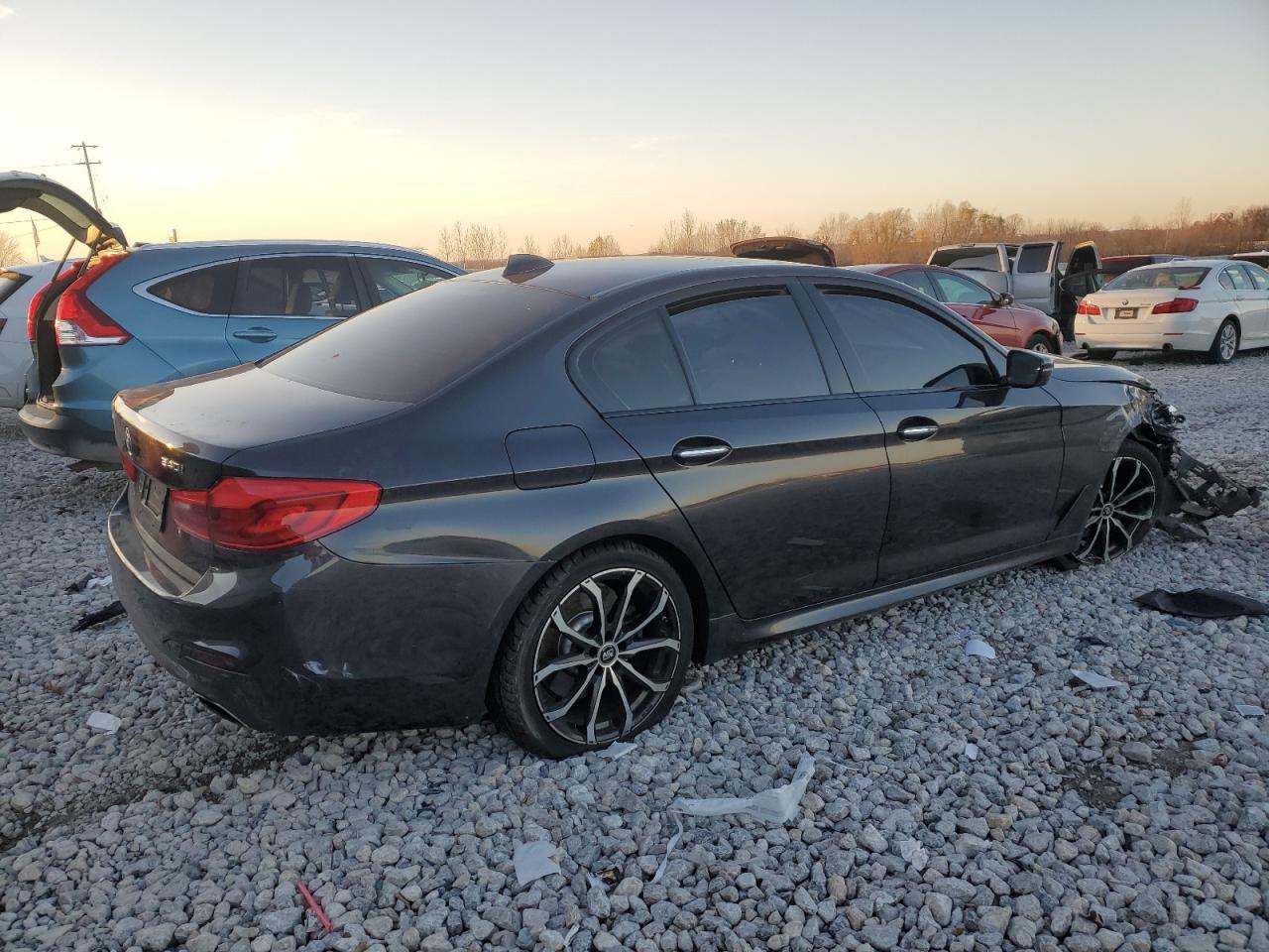 VIN WBAJE7C53JWC55326 2018 BMW 5 SERIES no.3