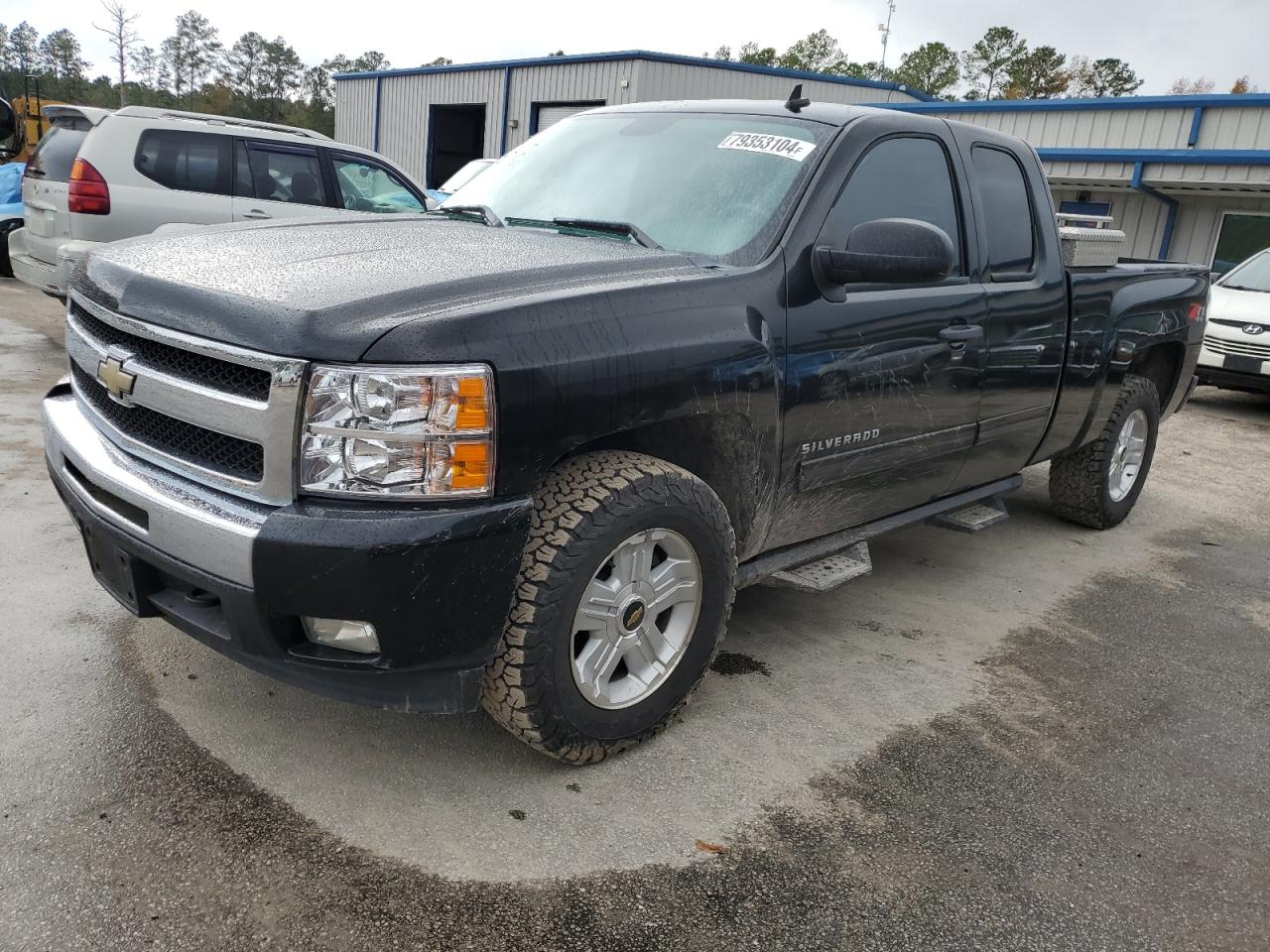2011 Chevrolet Silverado - Image 1