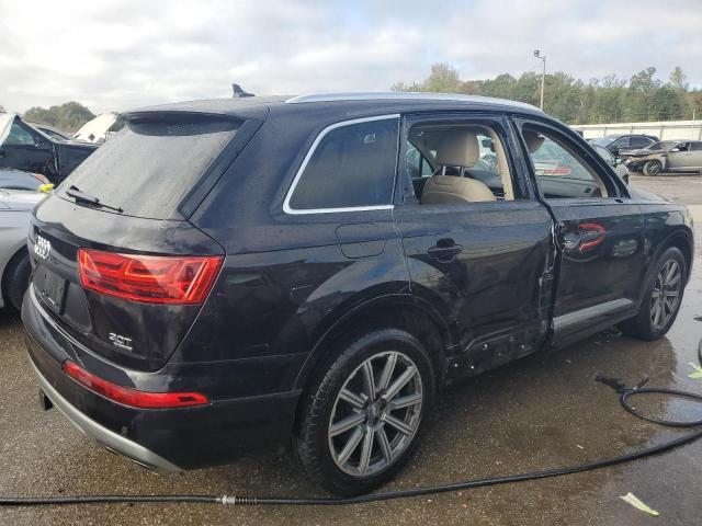  AUDI Q7 2018 Черный