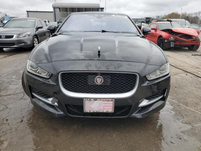  JAGUAR XE 2017 Черный