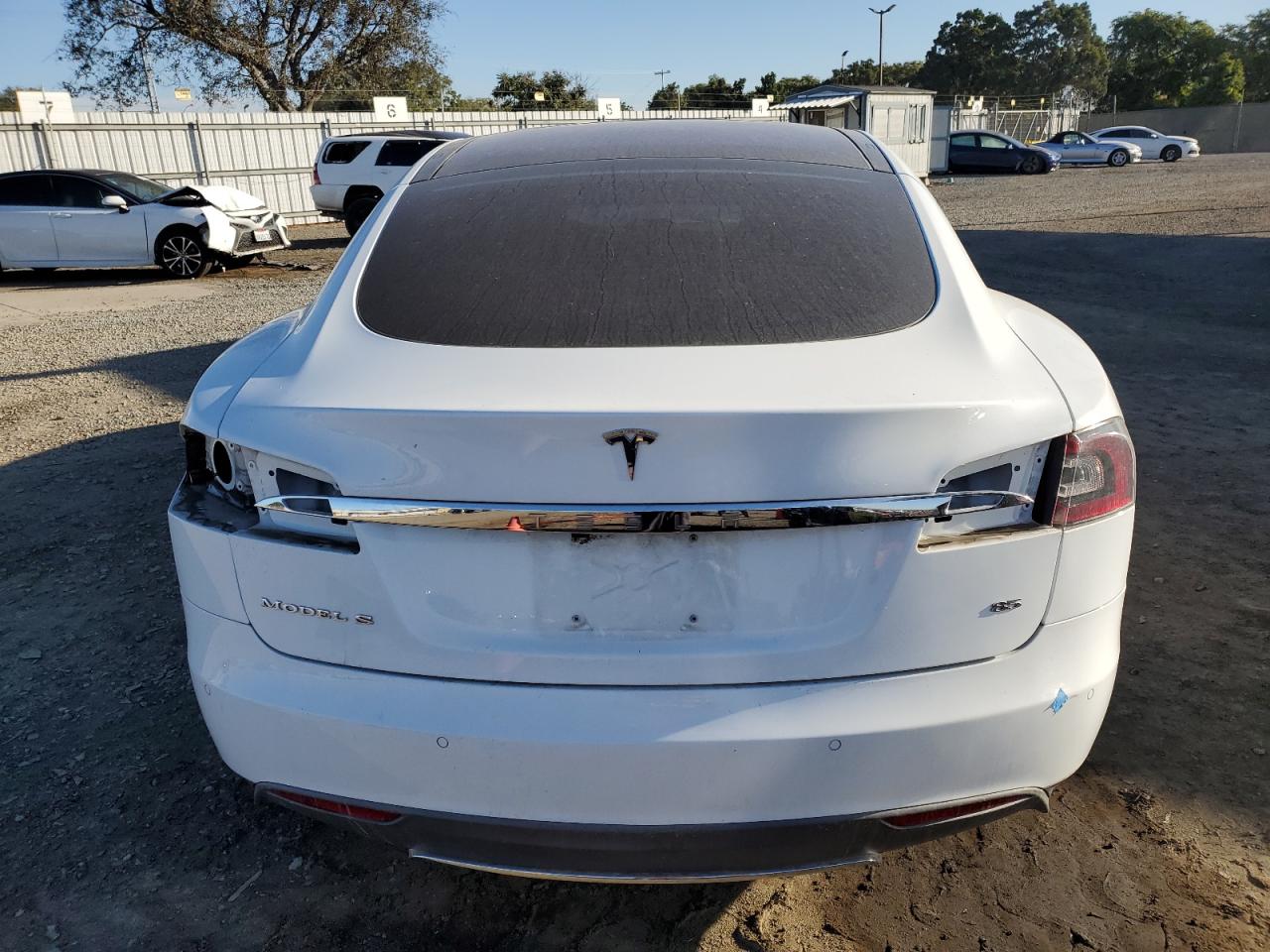 2015 Tesla Model S 85 VIN: 5YJSA1H12FF092781 Lot: 79046404