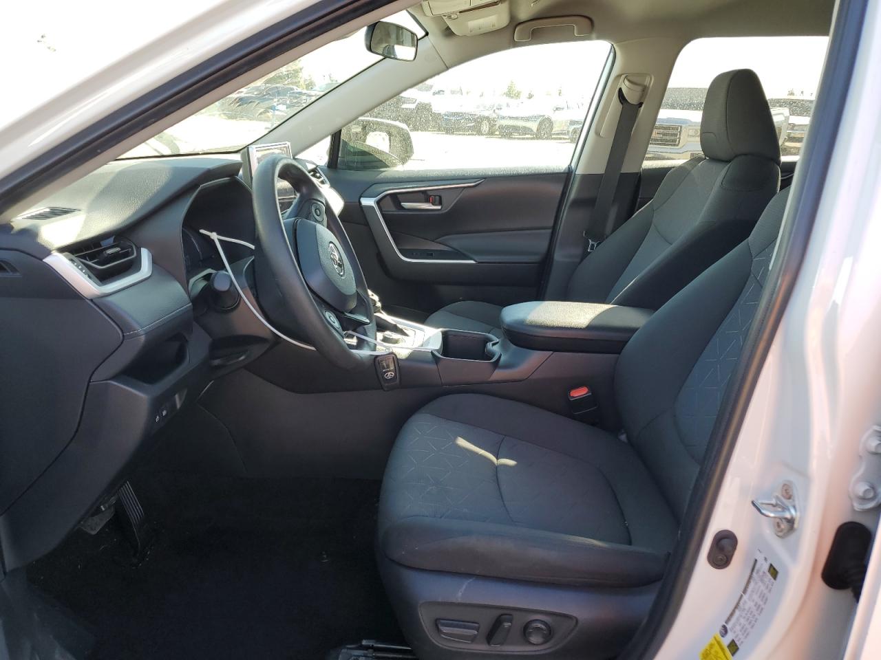 2023 Toyota RAV 4 - Image 7