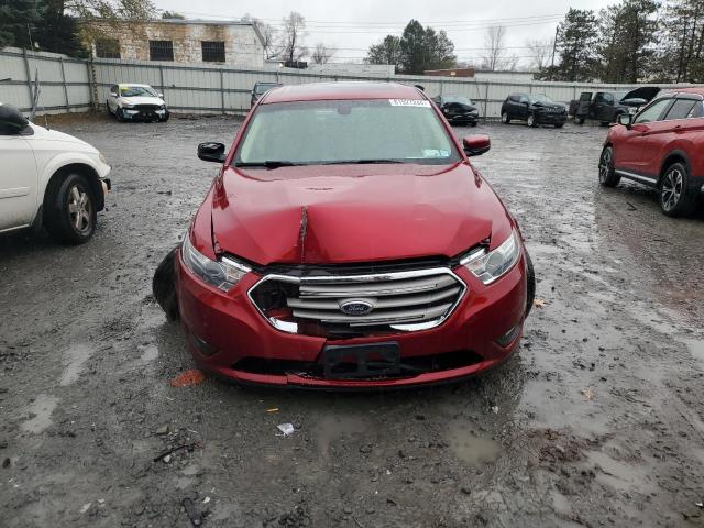  FORD TAURUS 2014 Красный