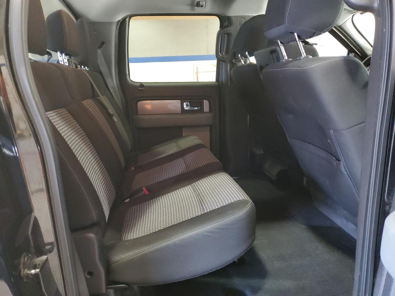 2012 Ford F-150 - Image 10
