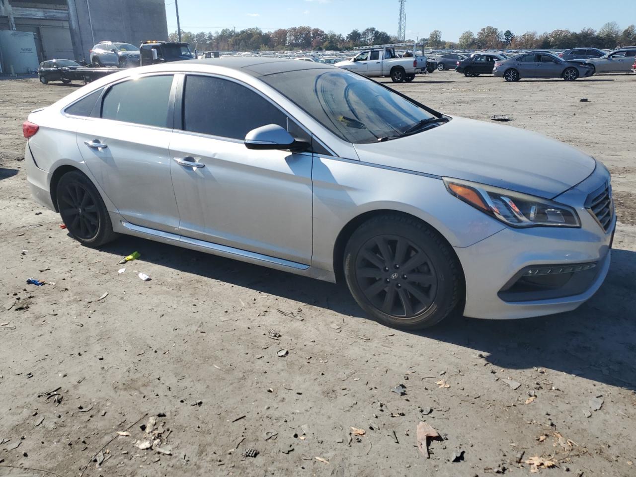 2016 Hyundai Sonata - Image 4