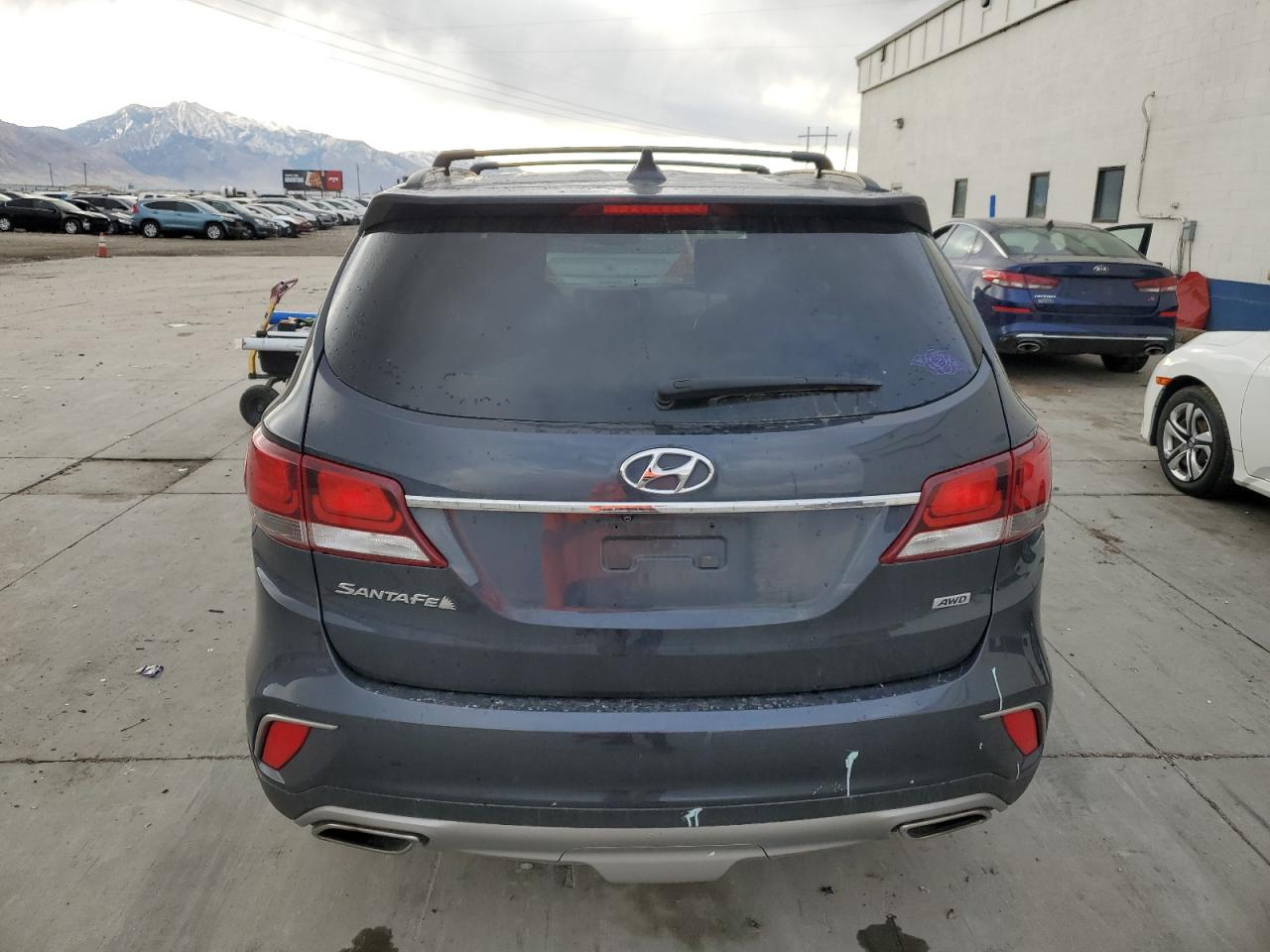 2017 Hyundai Santa Fe Se VIN: KM8SMDHF3HU233139 Lot: 80756534