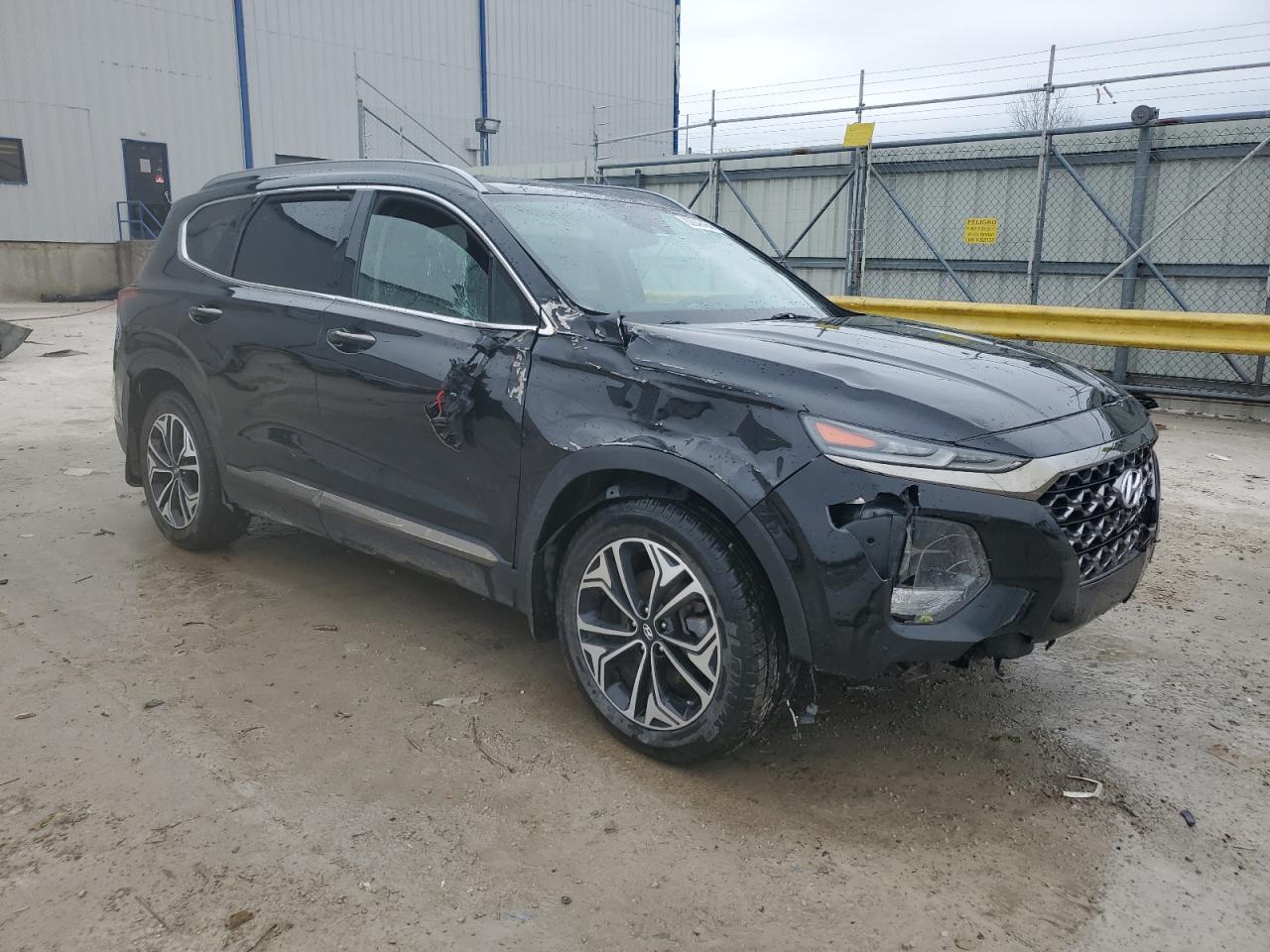 2019 Hyundai Santa Fe - Image 4
