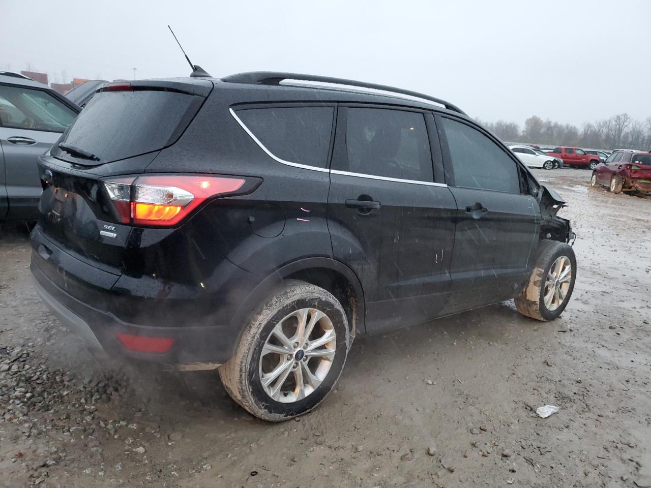 VIN 1FMCU0HD0JUC58310 2018 FORD ESCAPE no.3