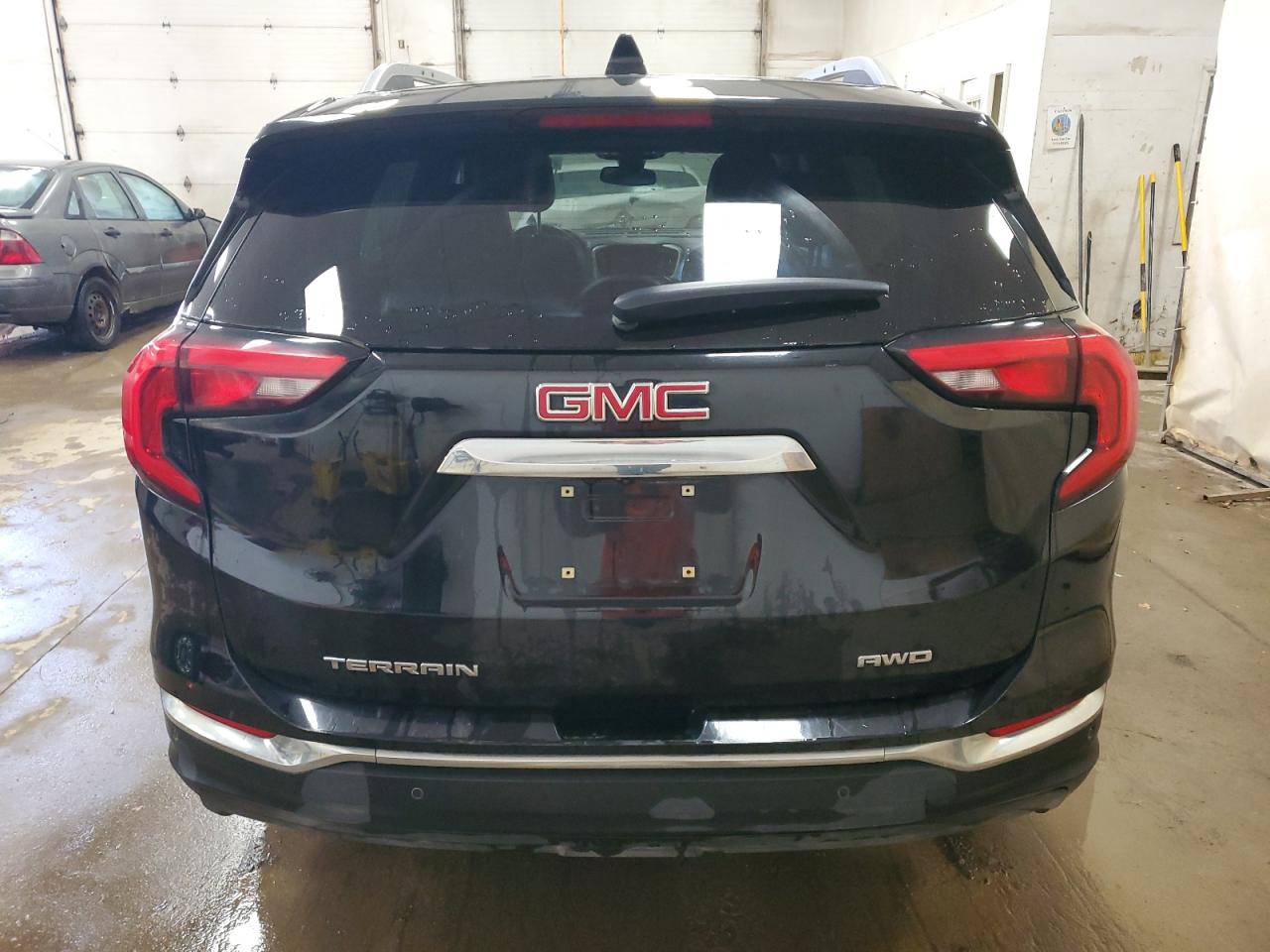 2018 GMC Terrain - Image 6