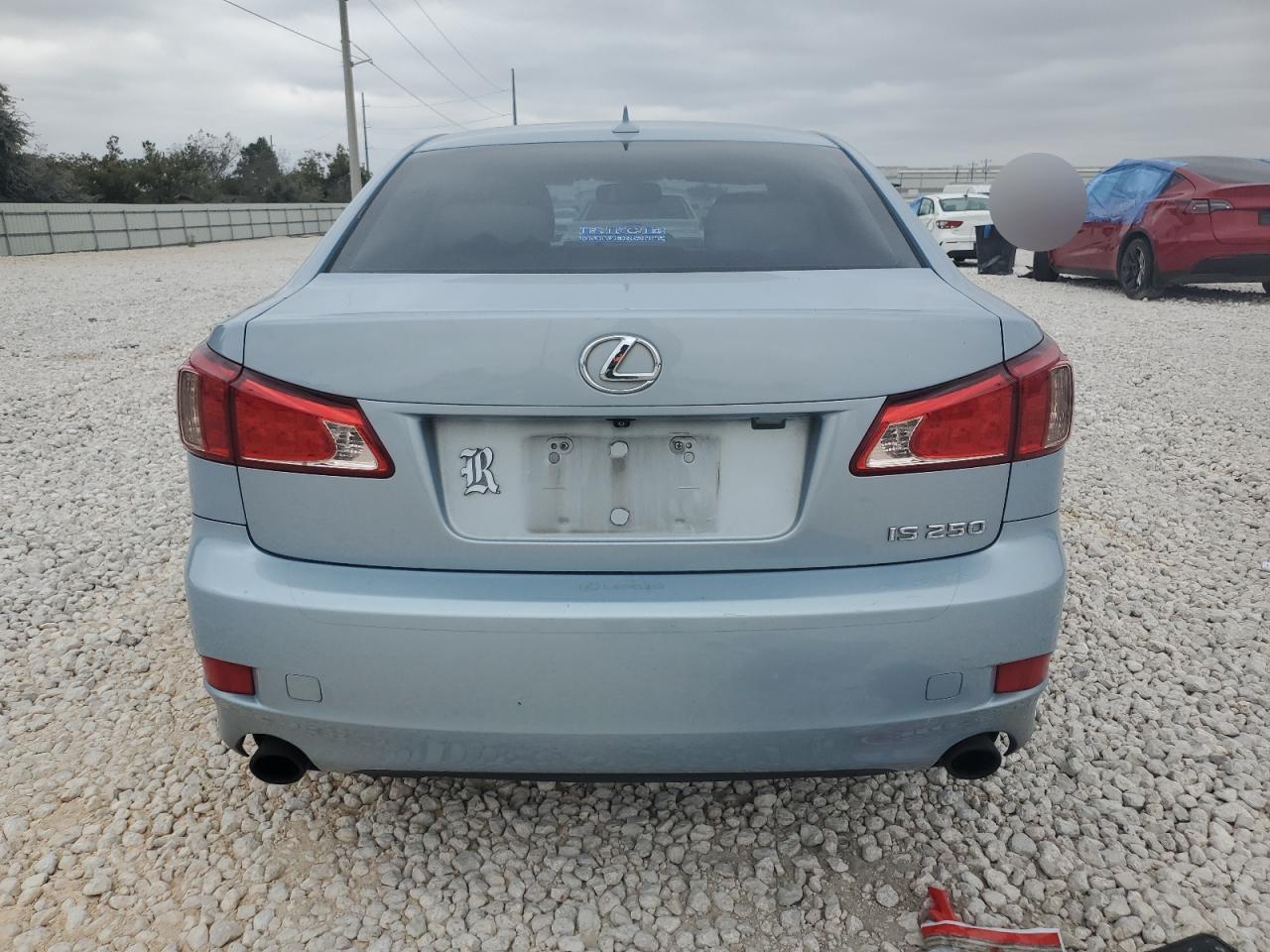 2012 Lexus IS - Image 6