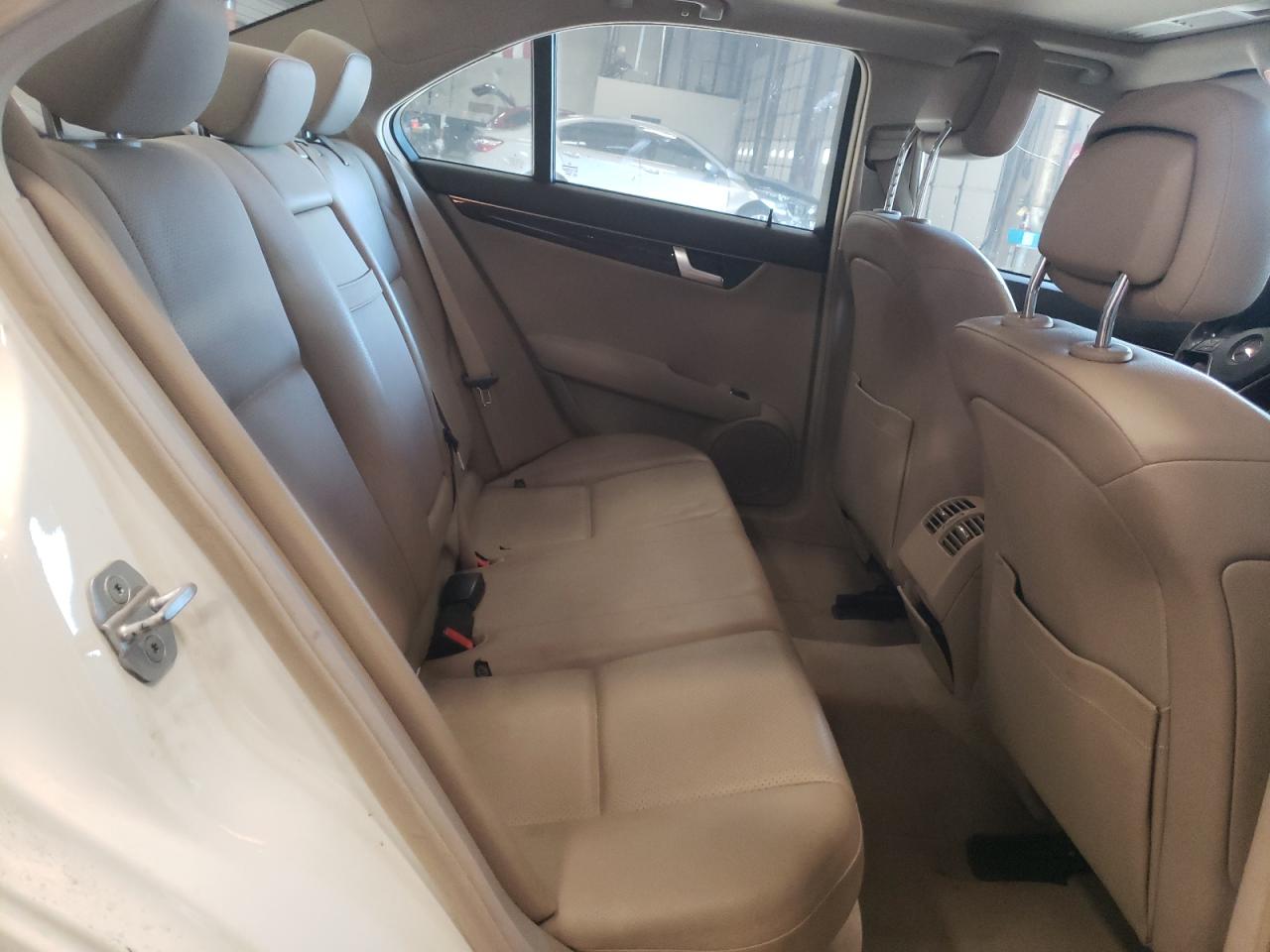 2012 Mercedes-Benz C-klasse - Image 10