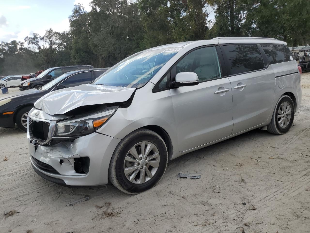 2016 Kia Sedona - Image 1