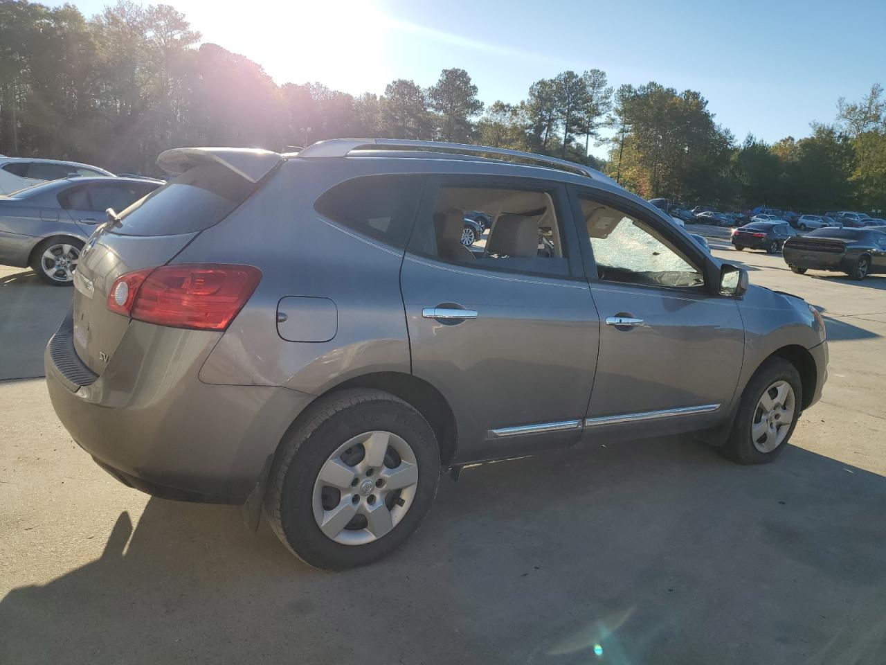 2011 Nissan Rogue - Image 3
