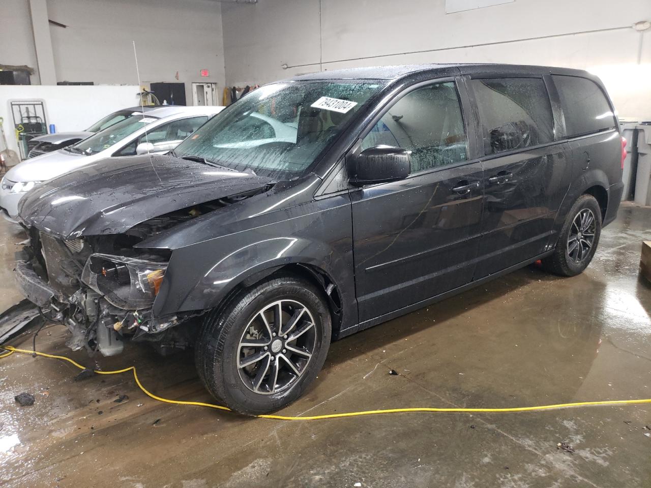2015 Dodge Caravan - Image 1