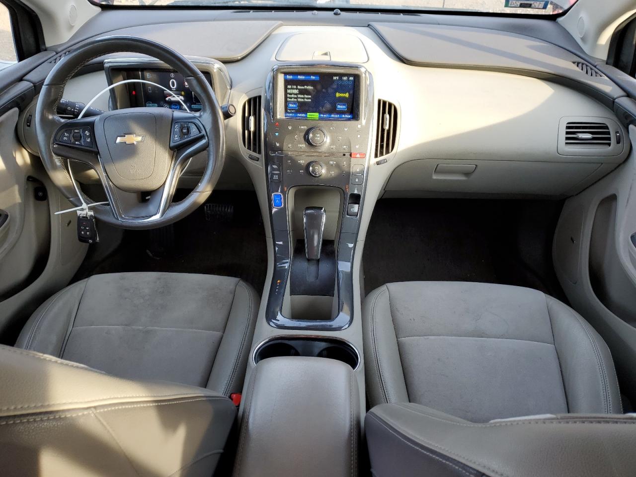 2013 Chevrolet Volt - Image 8