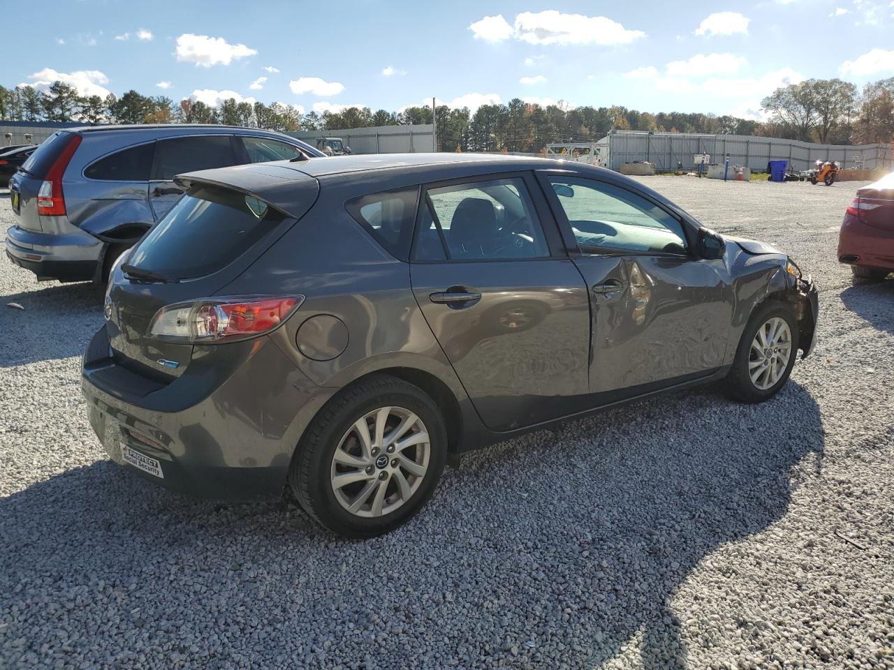 2013 Mazda 3 - Image 3