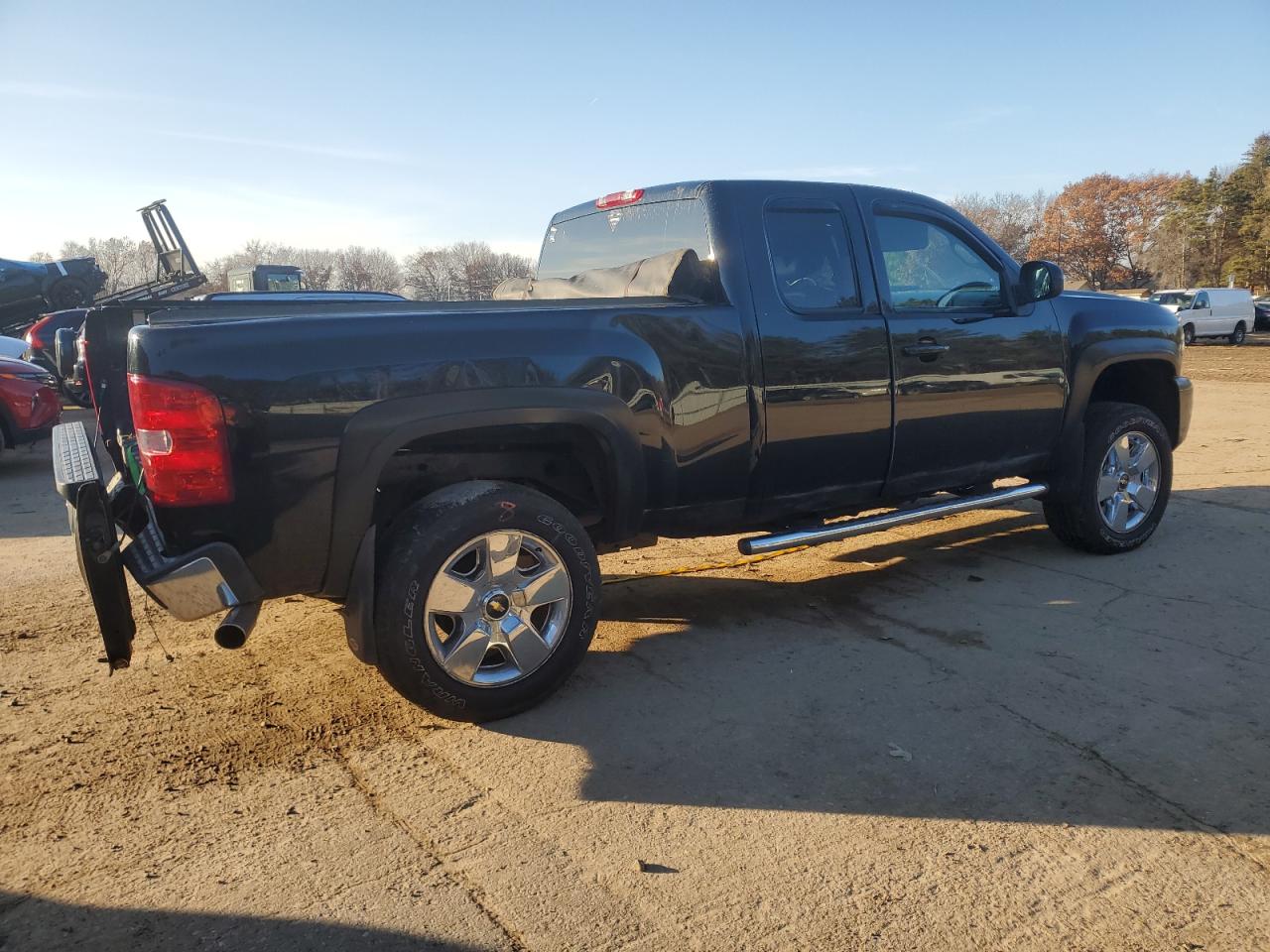 2010 Chevrolet Silverado - Image 3