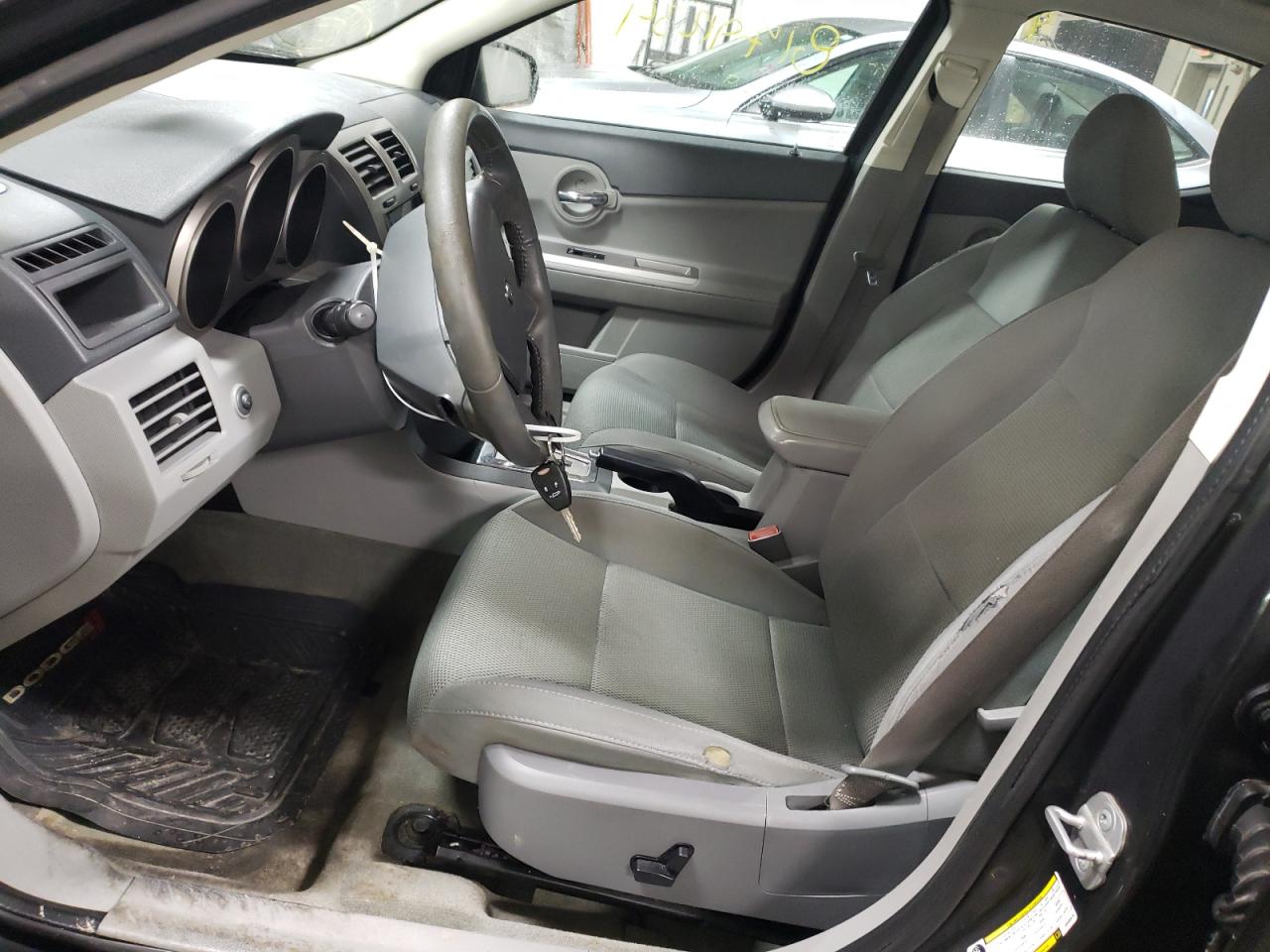 2008 Dodge Avenger R/T VIN: 1B3LC76M98N688670 Lot: 81791234