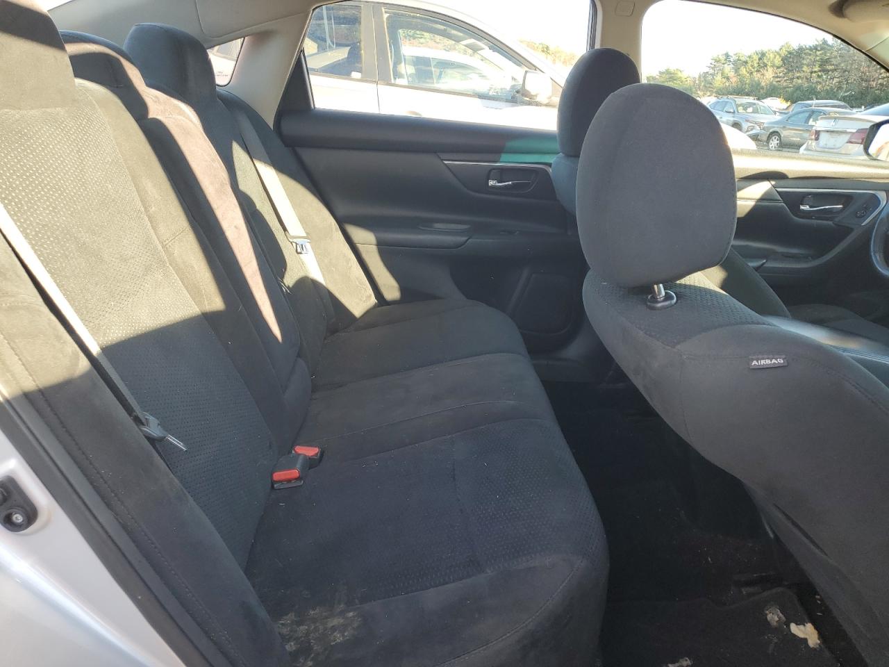 2015 Nissan Altima - Image 10