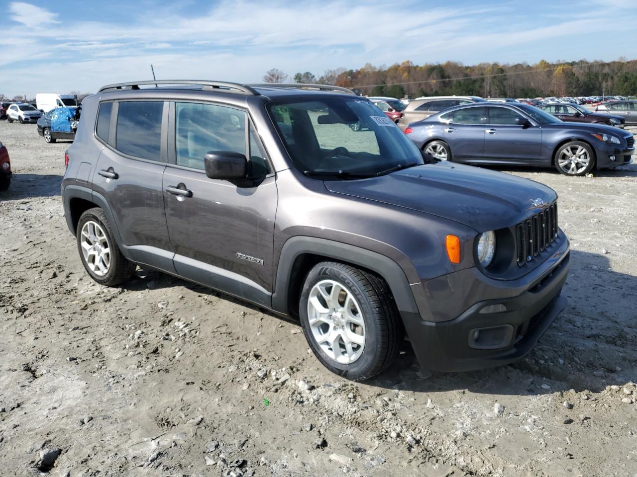 2018 Jeep Renegade - Image 4