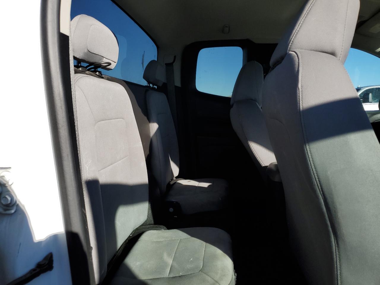 2017 Chevrolet Colorado - Image 10