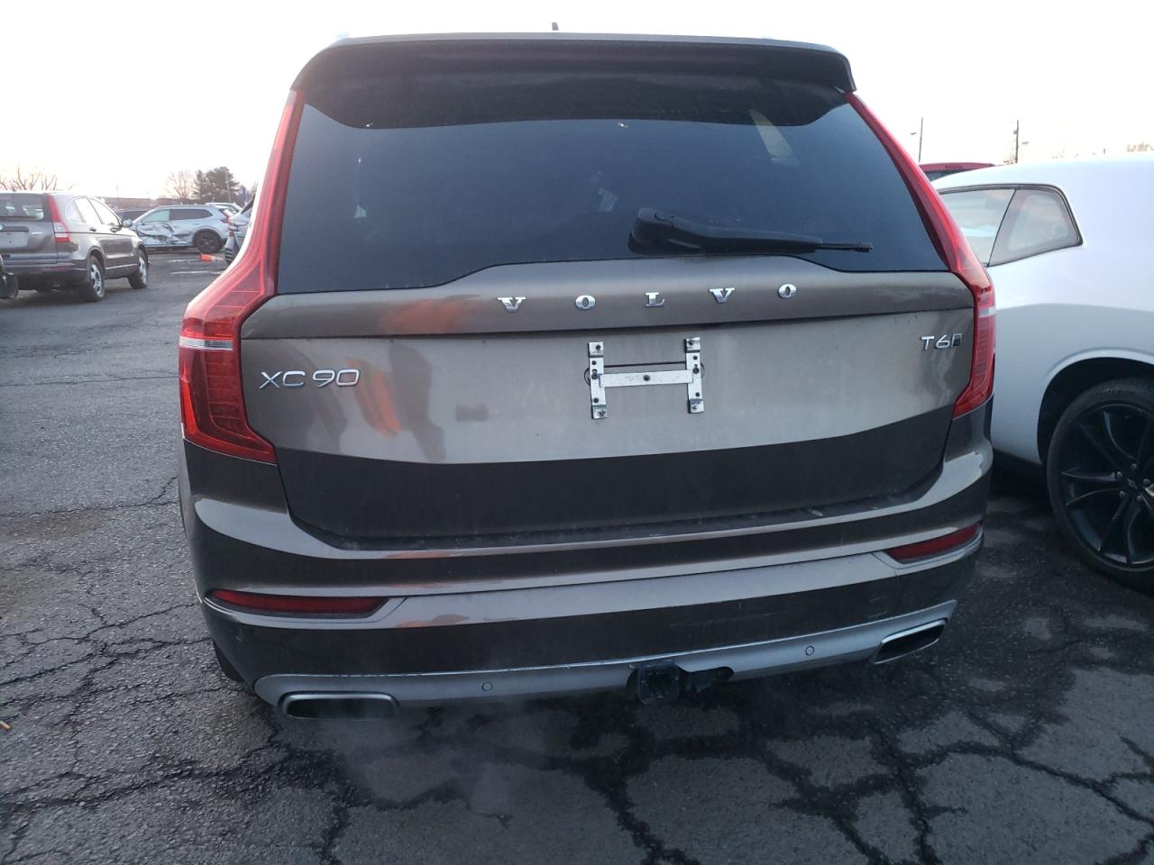 2016 Volvo Xc90 T6 VIN: YV4A22PK0G1014211 Lot: 81556994