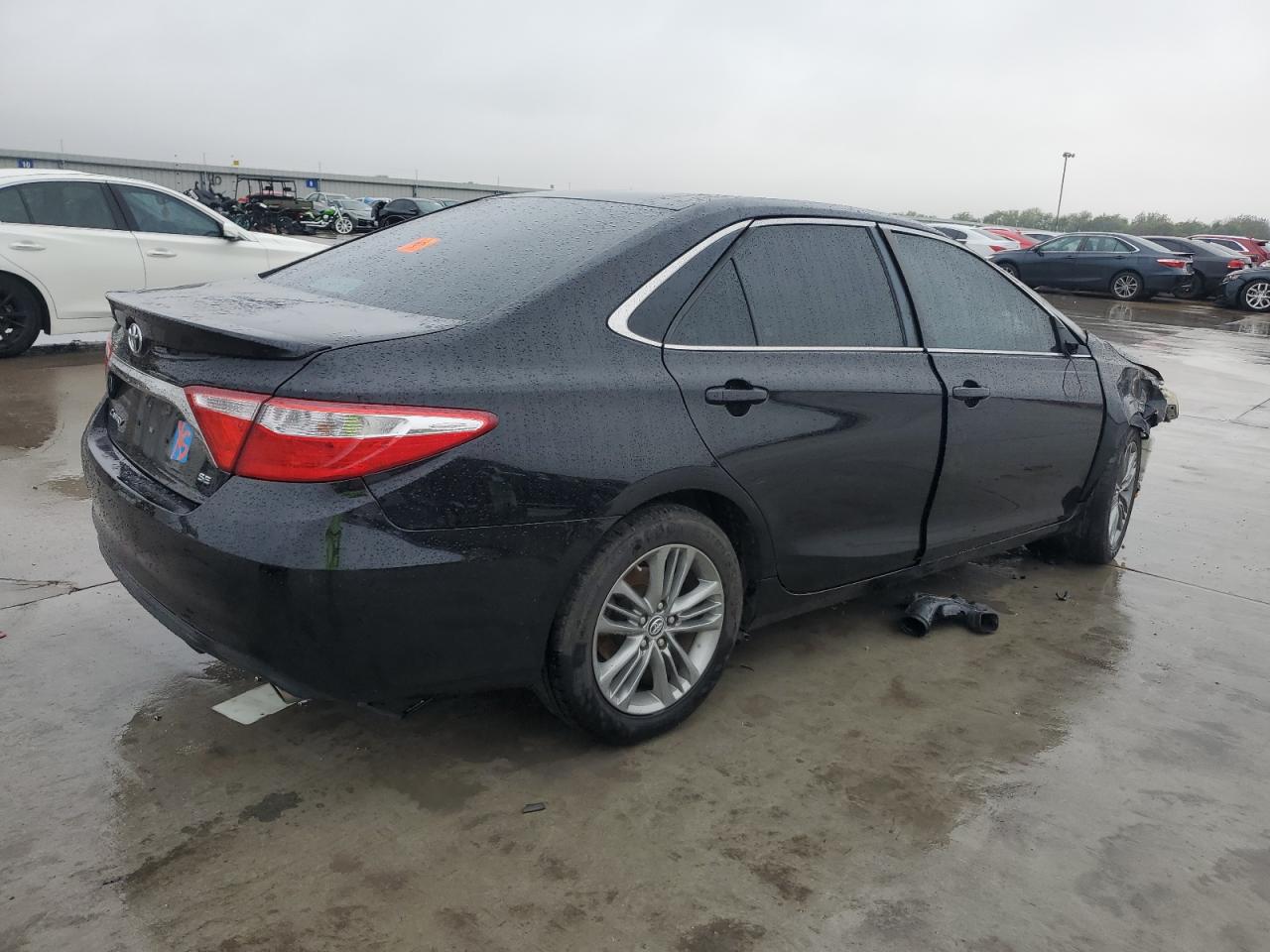 VIN 4T1BF1FK7GU164608 2016 TOYOTA CAMRY no.3