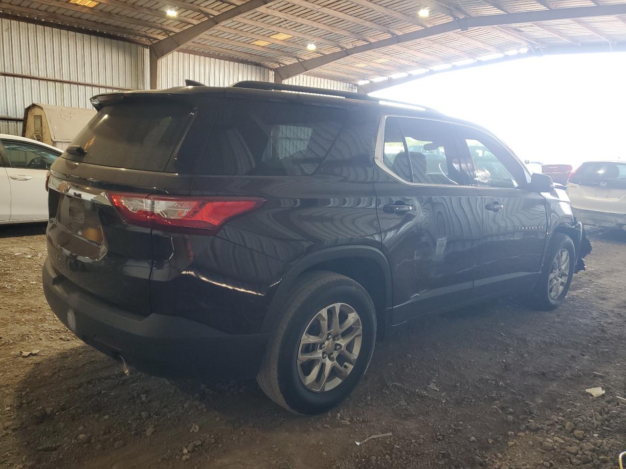 2021 Chevrolet Traverse - Image 3