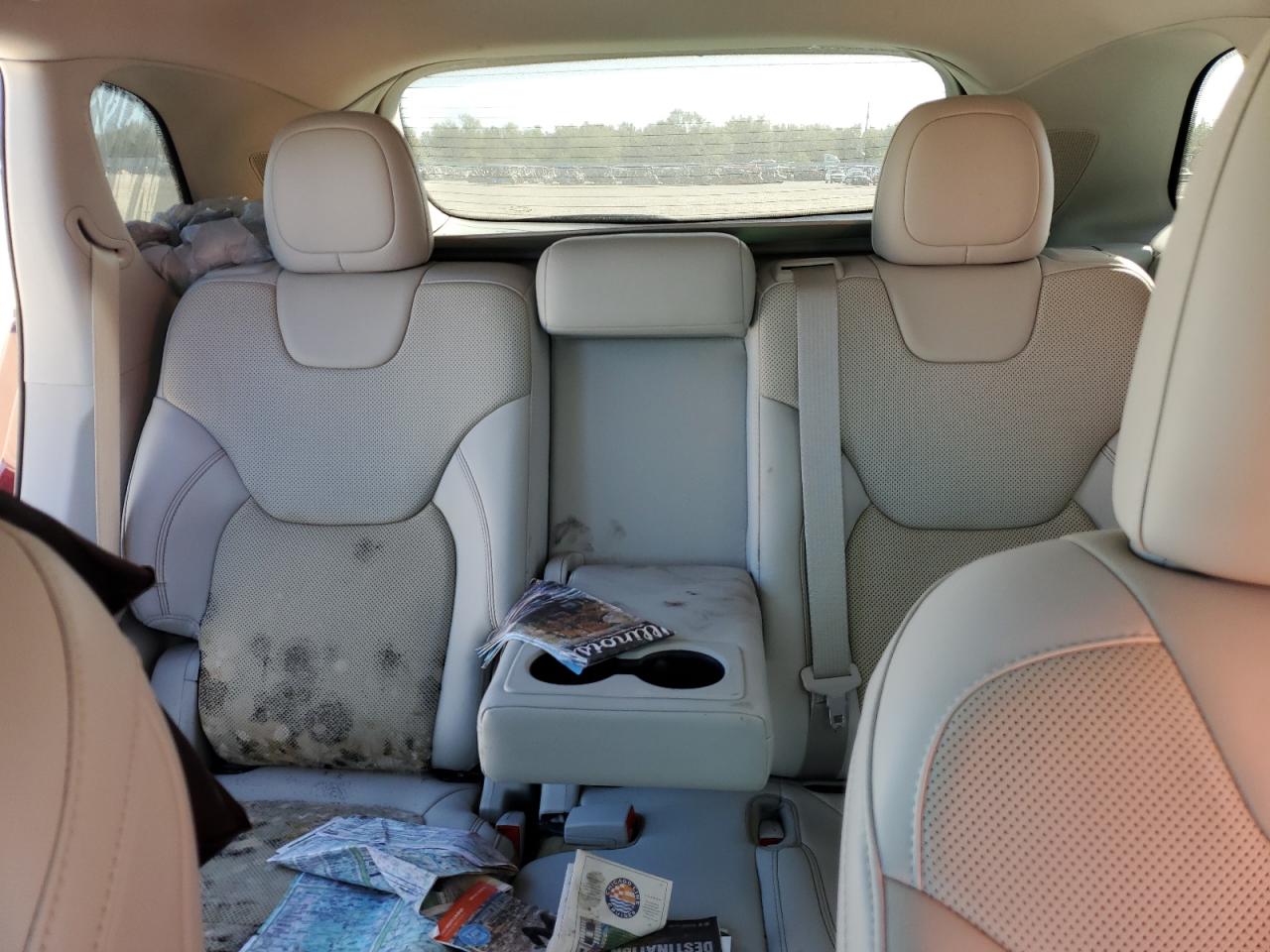 2019 Jeep Grand Cherokee - Image 10