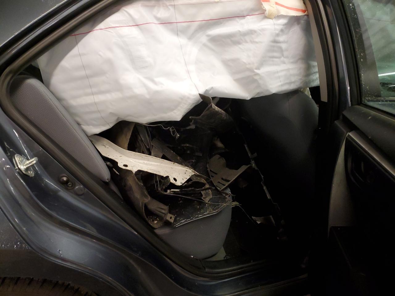 2015 Toyota Corolla - Image 11