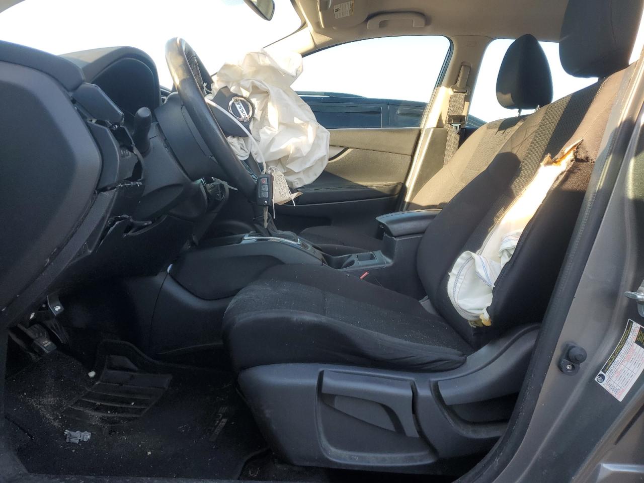 2017 Nissan Rogue - Image 7