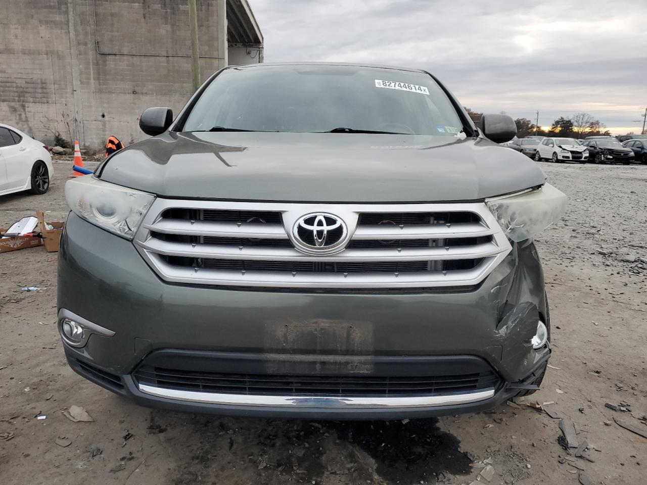 VIN 5TDBK3EH6DS202332 2013 TOYOTA HIGHLANDER no.5