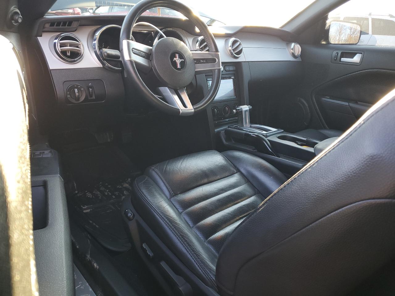 2009 Ford Mustang - Image 8