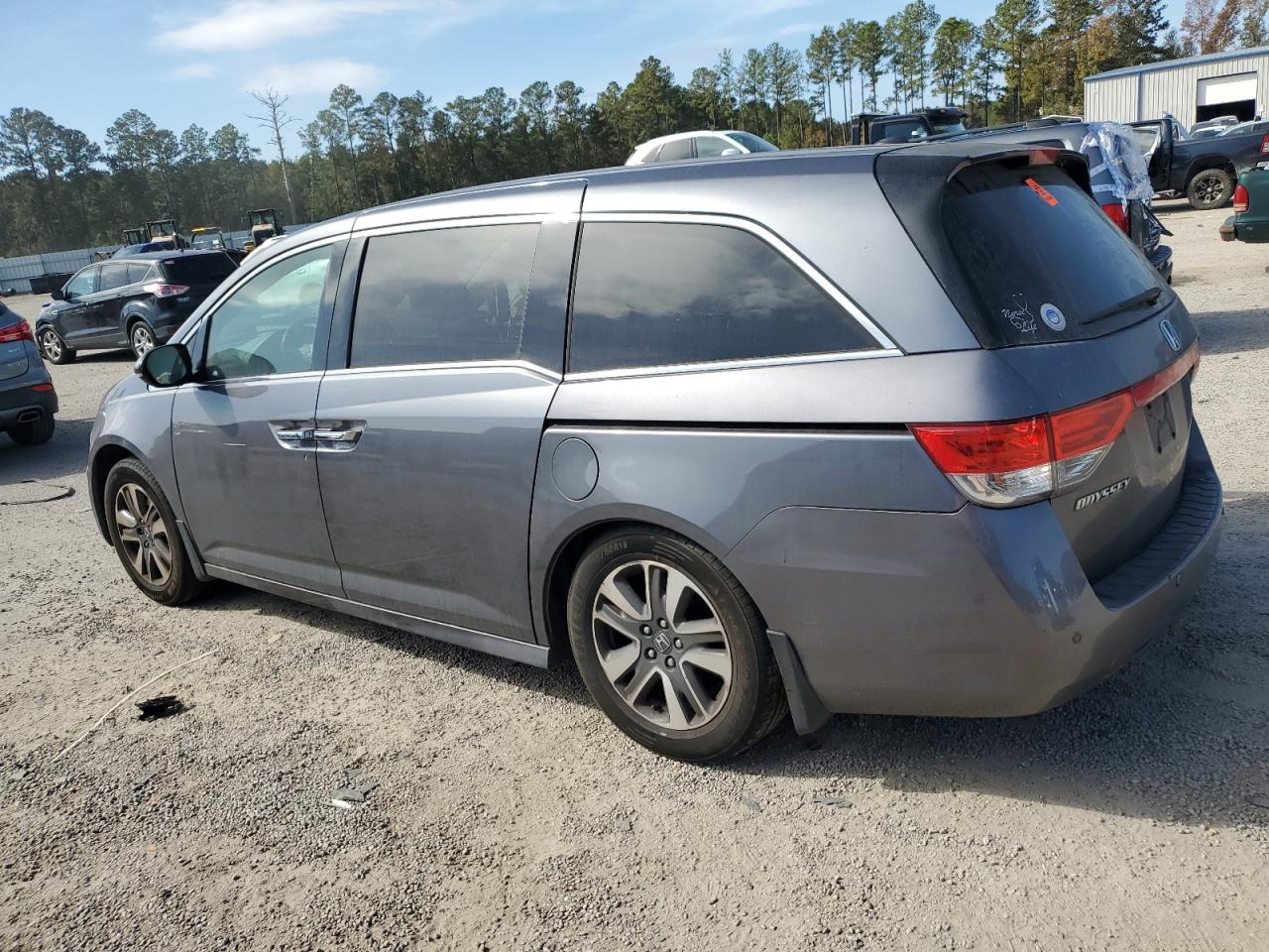 VIN 5FNRL5H91EB106724 2014 HONDA ODYSSEY no.2